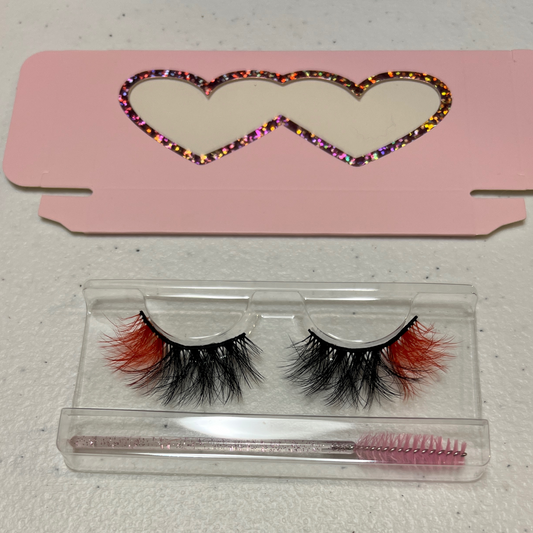 Red Ravish Lashes/ Lash Brush